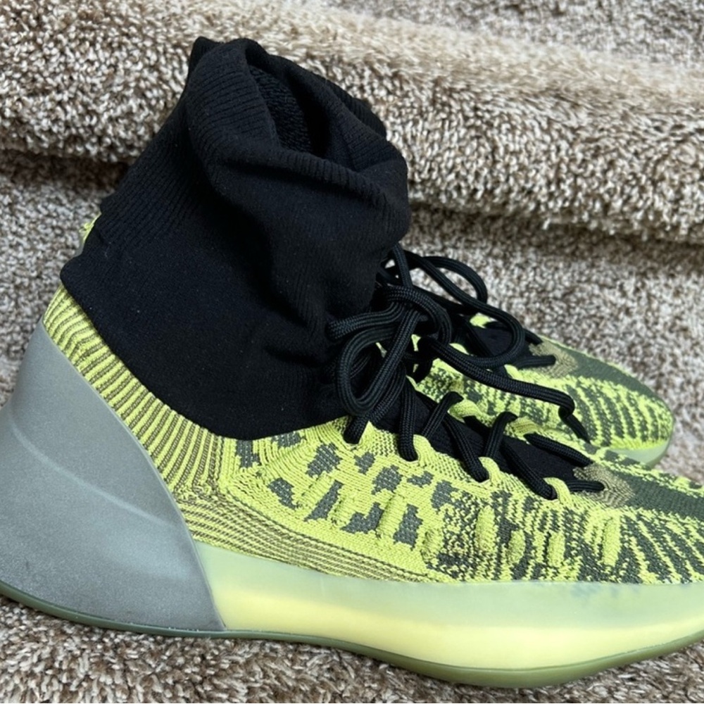 Adidas Yeezy Men Energy Glow Knit  Black and Yellow High Top.